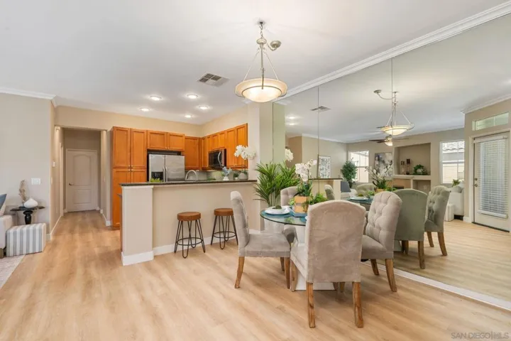10867 Serafina Ln 37, San Diego, California 92128