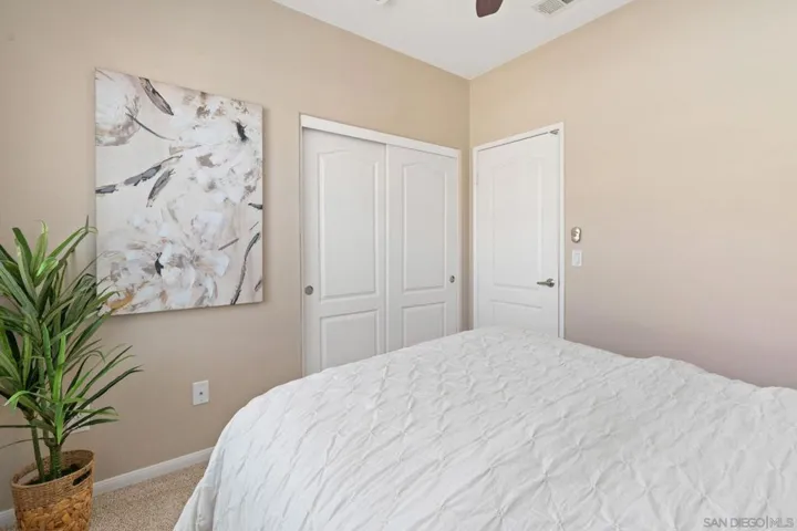 10867 Serafina Ln 37, San Diego, California 92128
