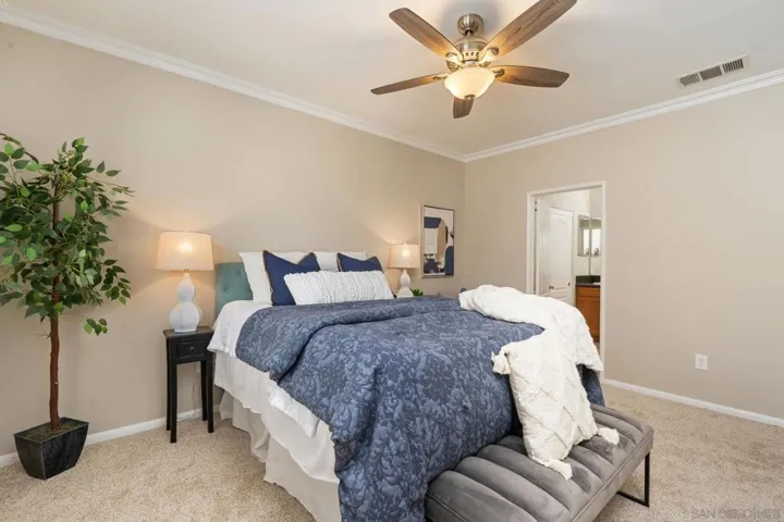 10867 Serafina Ln 37, San Diego, California 92128