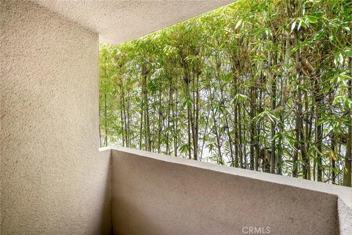 4501 Cedros 220, Sherman Oaks, California 91403