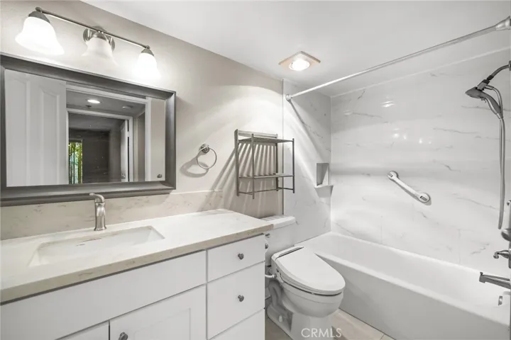 4501 Cedros 220, Sherman Oaks, California 91403