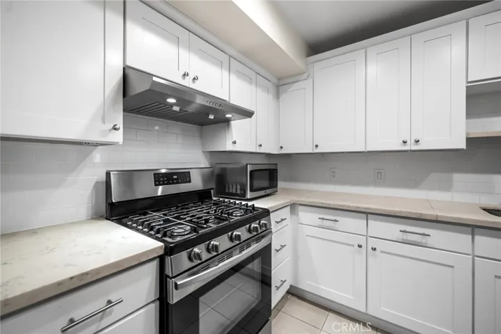 4501 Cedros 220, Sherman Oaks, California 91403