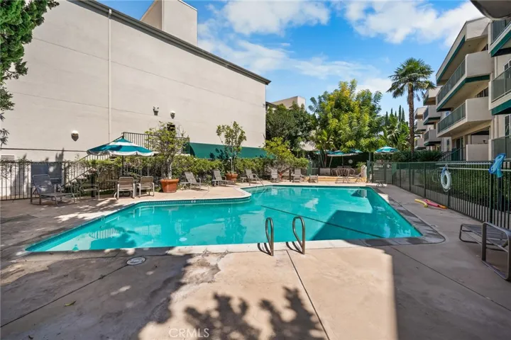 4501 Cedros 220, Sherman Oaks, California 91403