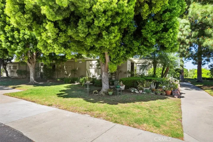 4 Via Castilla D, Laguna Woods, California 92637