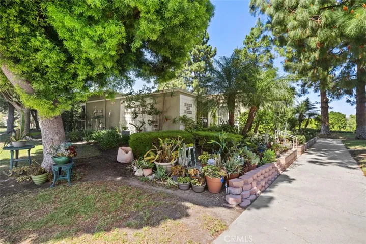 4 Via Castilla D, Laguna Woods, California 92637