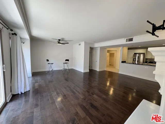 1522 Amherst Avenue 101, Los Angeles, California 90025