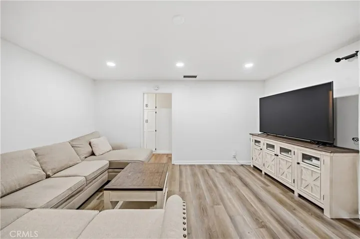 555 E G, Ontario, California 91764