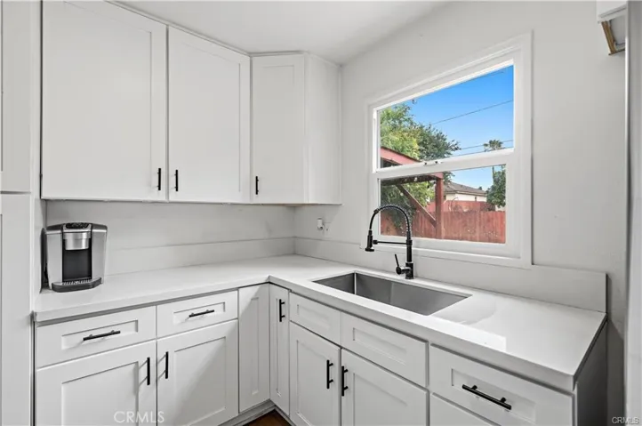 555 E G, Ontario, California 91764
