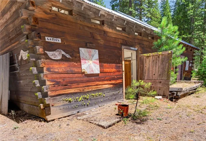 2500 Round Valley Road, Greenville, California 95947