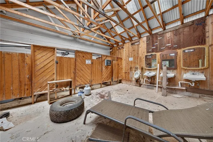 2500 Round Valley Road, Greenville, California 95947
