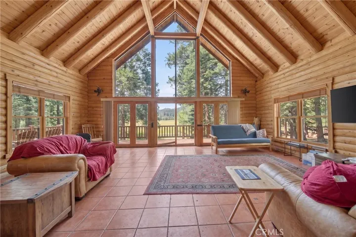 2500 Round Valley Road, Greenville, California 95947
