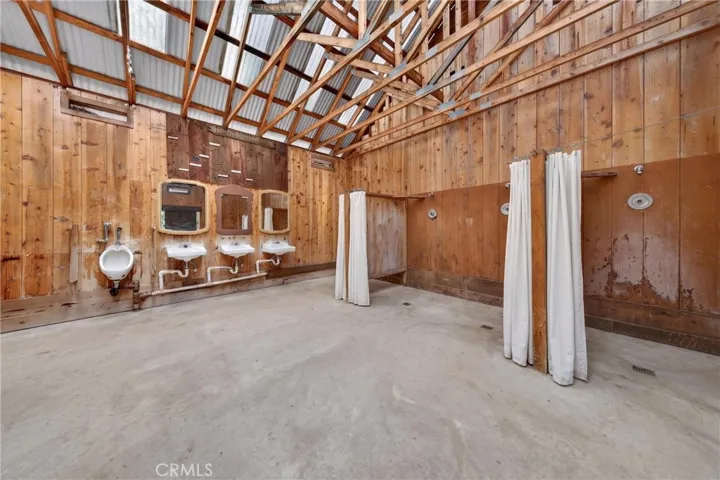 2500 Round Valley Road, Greenville, California 95947