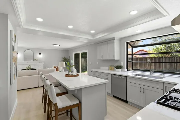 895 Del Vaile Court, Milpitas, California 95035