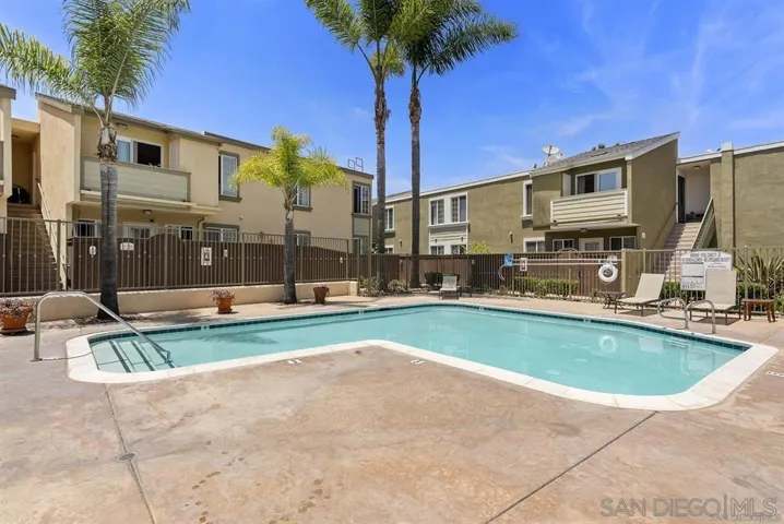 5252 Balboa Arms Dr 280, San Diego, California 92117