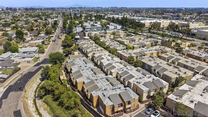 5252 Balboa Arms Dr 280, San Diego, California 92117