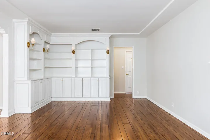 4819 Crown Ave 007-mls