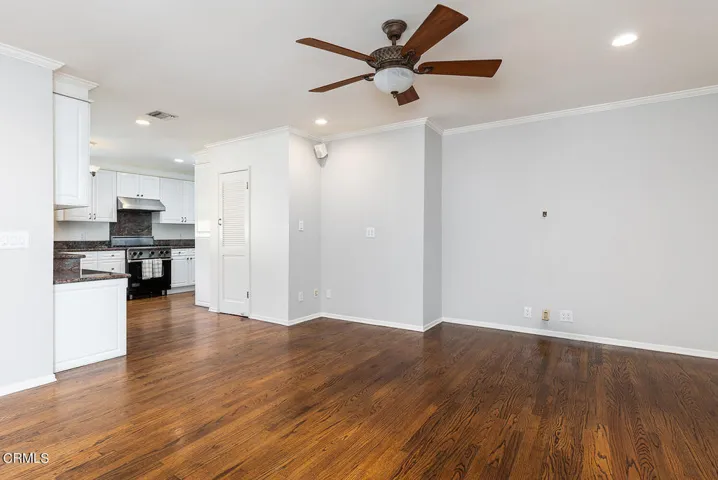 4819 Crown Ave 011-mls