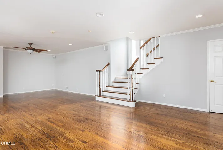 4819 Crown Ave 012-mls