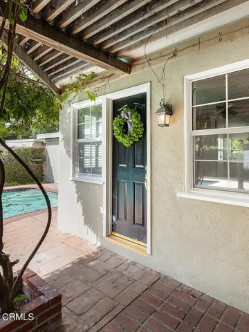 4819 Crown Ave 025-mls