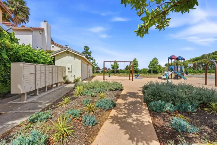 2227 Gadwall Court, San Leandro, California 94579