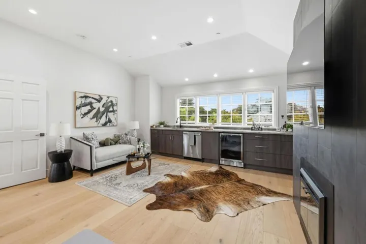 280 Uplands Drive, Hillsborough, California 94010