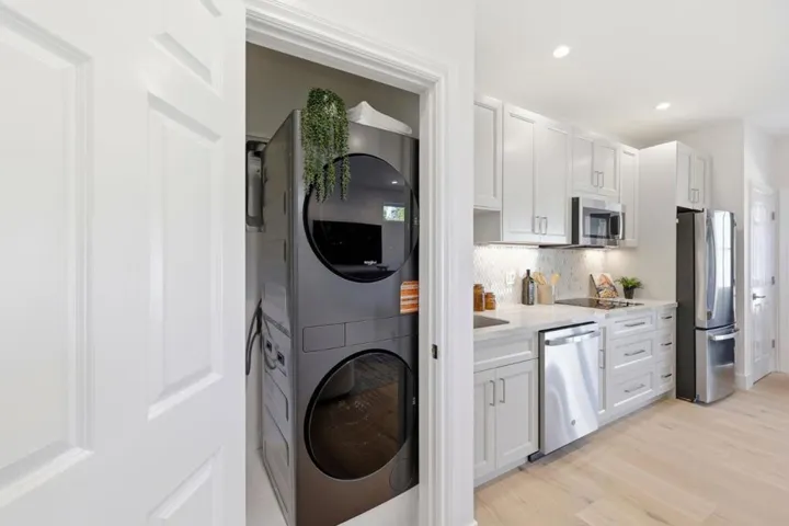 280 Uplands Drive, Hillsborough, California 94010