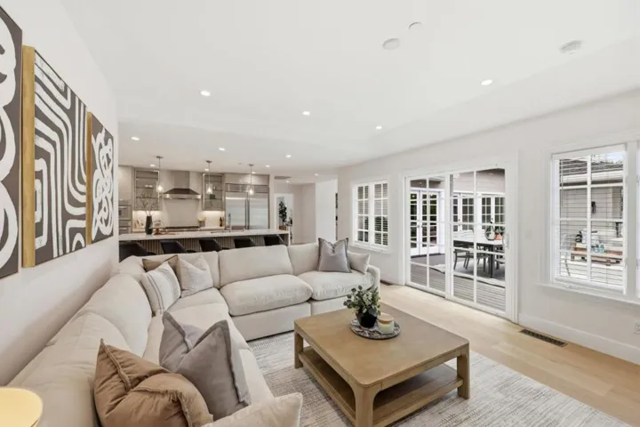 280 Uplands Drive, Hillsborough, California 94010
