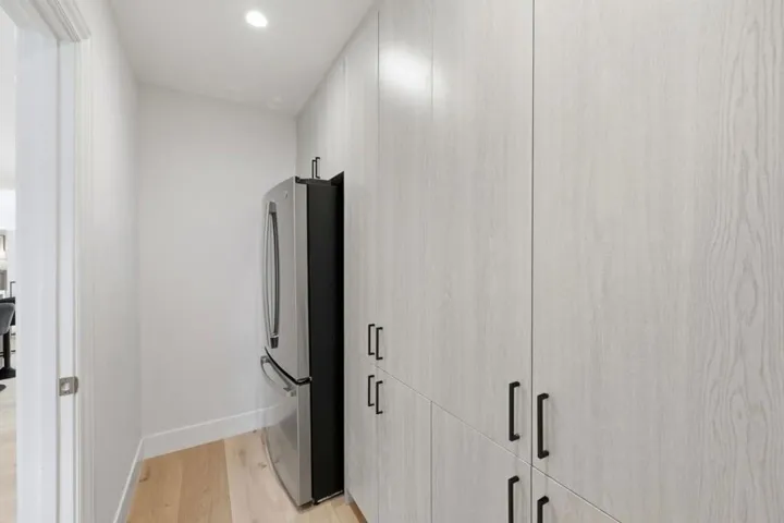 280 Uplands Drive, Hillsborough, California 94010