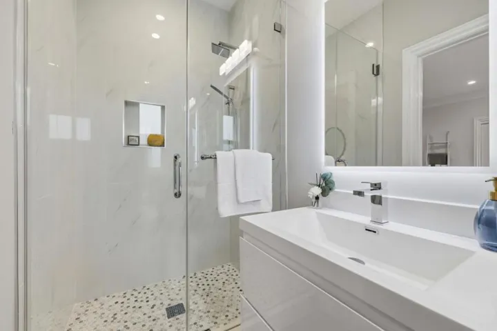 280 Uplands Drive, Hillsborough, California 94010