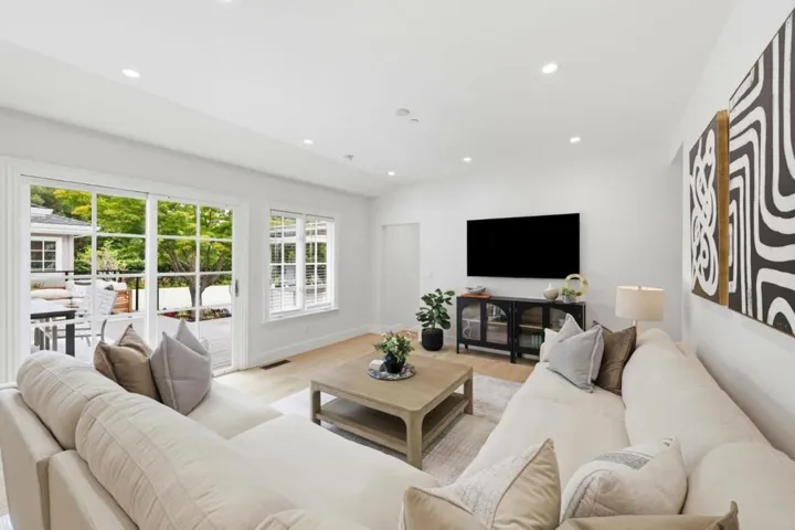 280 Uplands Drive, Hillsborough, California 94010