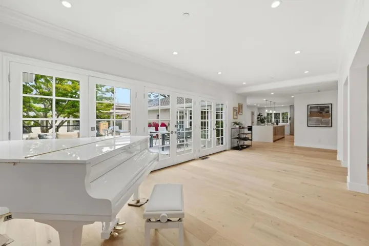 280 Uplands Drive, Hillsborough, California 94010