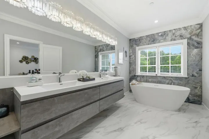 280 Uplands Drive, Hillsborough, California 94010