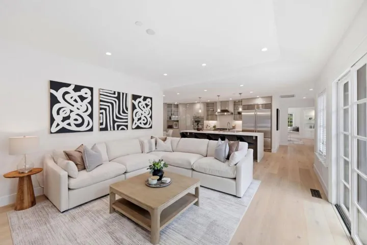 280 Uplands Drive, Hillsborough, California 94010