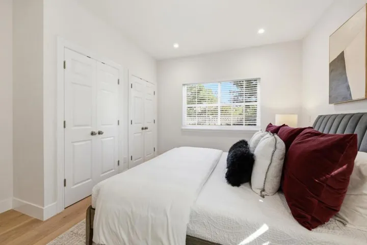 280 Uplands Drive, Hillsborough, California 94010