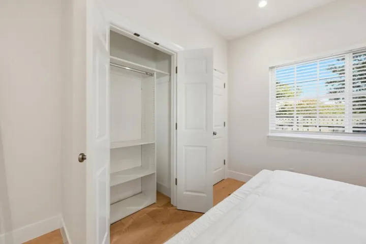 280 Uplands Drive, Hillsborough, California 94010