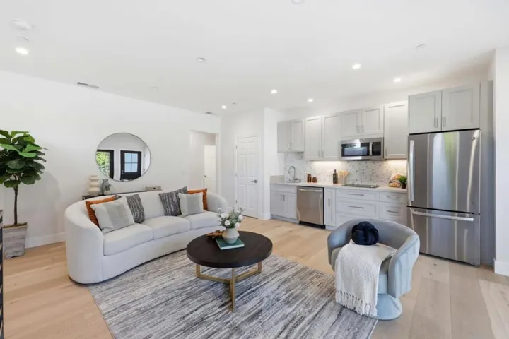 280 Uplands Drive, Hillsborough, California 94010