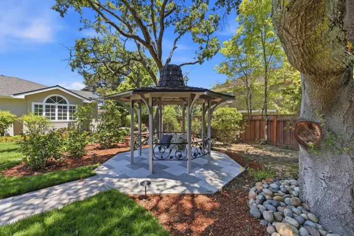 280 Uplands Drive, Hillsborough, California 94010