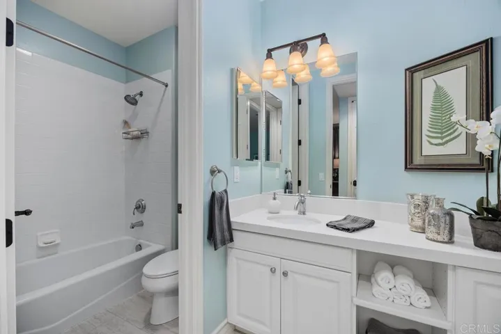 525 N Cedros Ave, Solana Beach, California 92075
