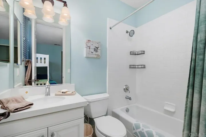 525 N Cedros Ave, Solana Beach, California 92075