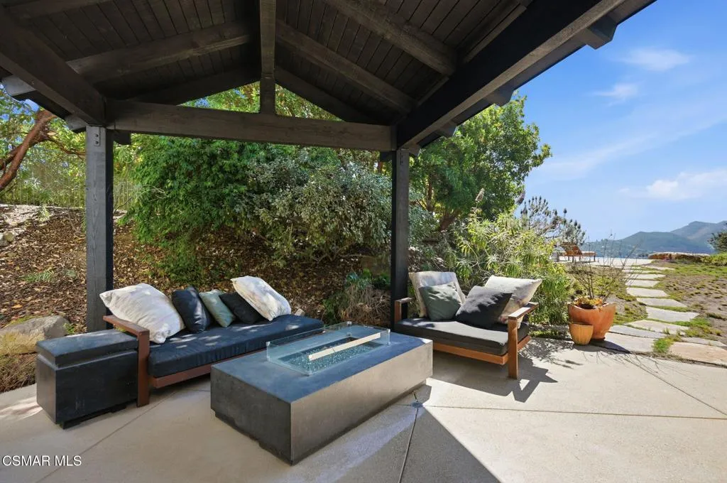 32-web-or-mls-419_Helga_Ct_33