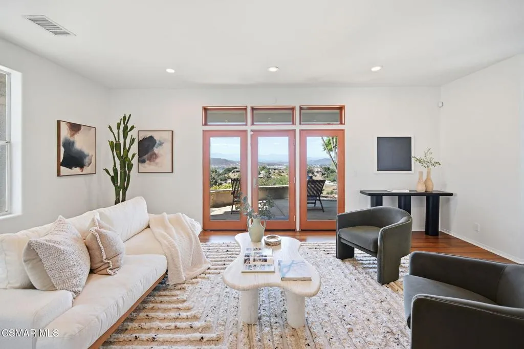 23-web-or-mls-419_Helga_Ct_23
