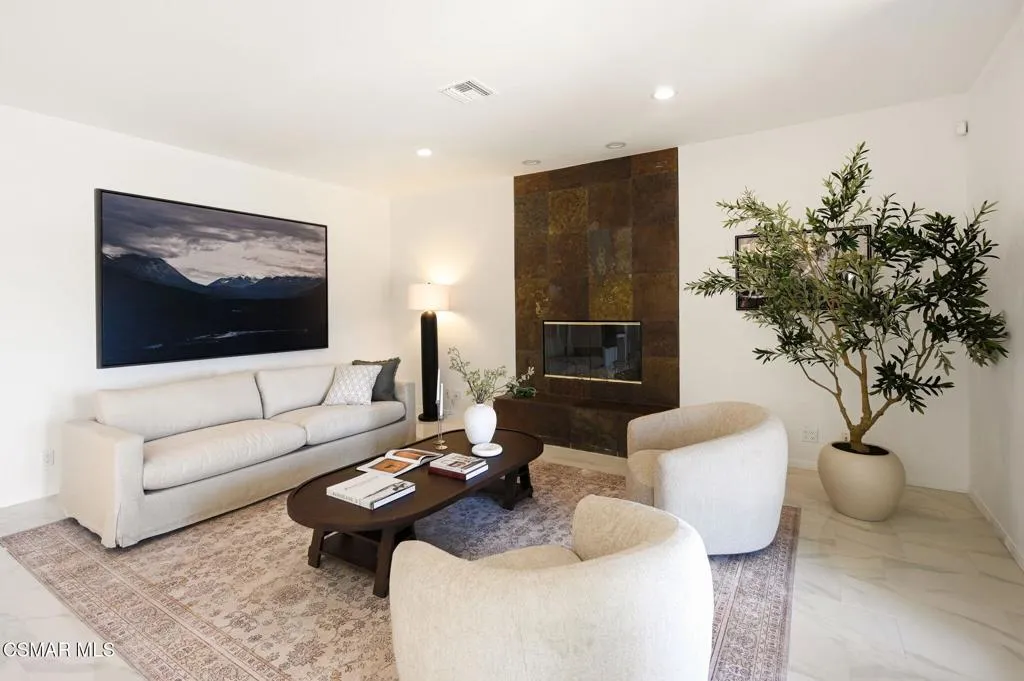 74-web-or-mls-419_Helga_Ct_73
