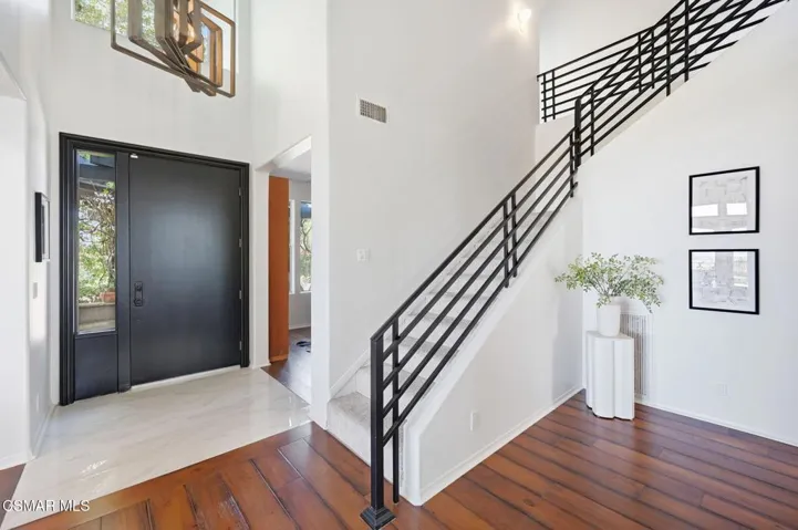 26-web-or-mls-419_Helga_Ct_27