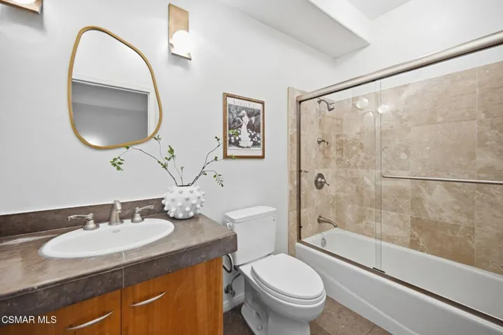 36-web-or-mls-419_Helga_Ct_37