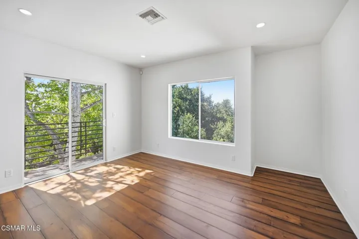 40-web-or-mls-419_Helga_Ct_41