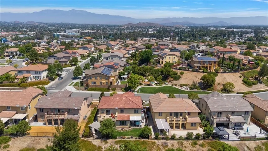 3152 Vista Terrace, Riverside, California 92503