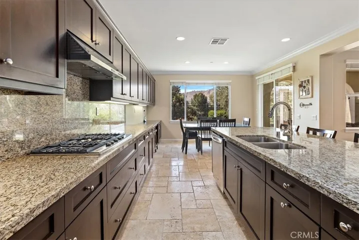 3152 Vista Terrace, Riverside, California 92503