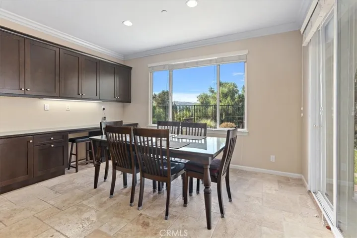 3152 Vista Terrace, Riverside, California 92503
