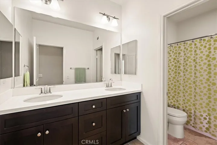 Upstairs Hall Bathroom
