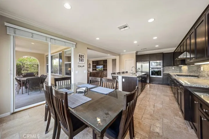 3152 Vista Terrace, Riverside, California 92503